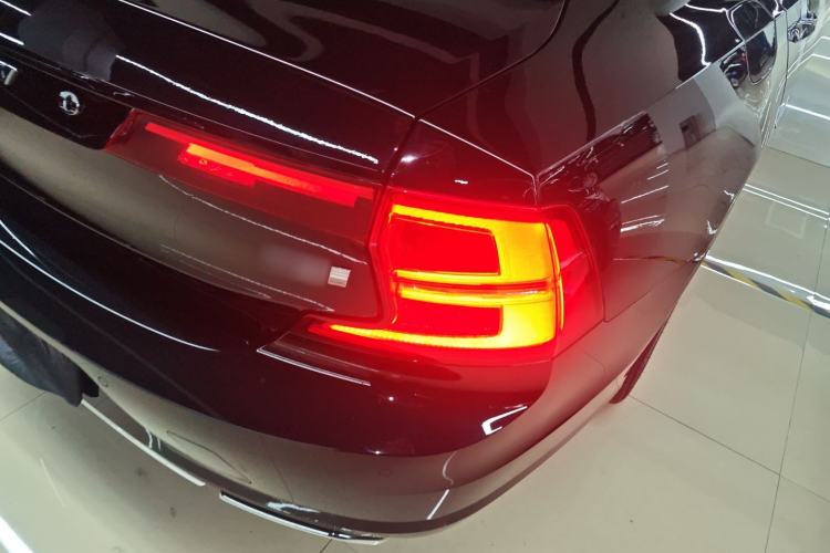 Used Volvo S90 2020 T5 Zhiyi Luxury Edition Right Rear Taillight