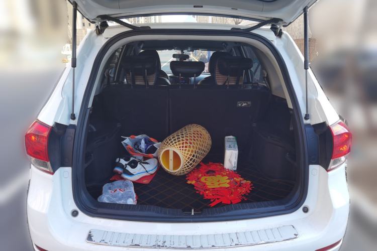 Used Haval H6 2013 Upgraded Model 1.5T Manual Two-Wheel Drive Urban Version