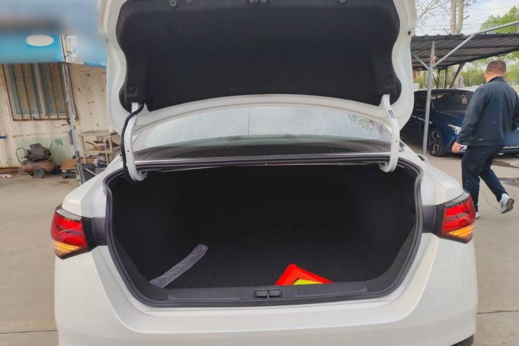 Used Nissan Sylphy 2026 1.6L CVT Comfort Edition Trunk