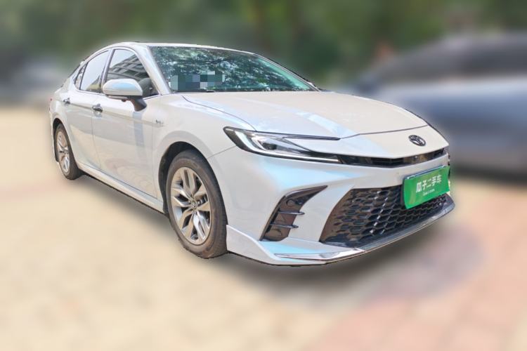 Used Toyota Camry 2024 Dual-Motor 2.0 HE Elite Edition Front Right 45 Deg