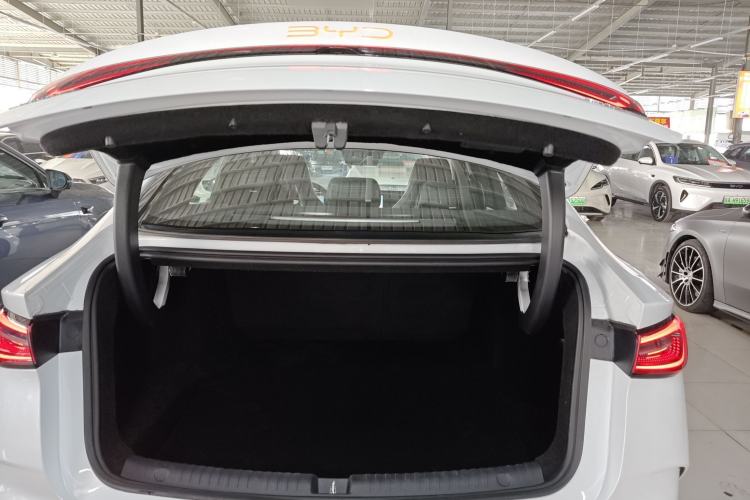 Used BYD Seal 06 New Energy 2025 DM-i Smart Drive 120KM Deluxe Model