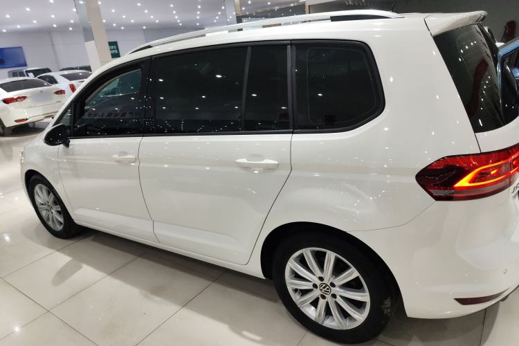 Used Volkswagen Touran 2021 Touran L 280TSI DSG Comfort Edition 7 Seats