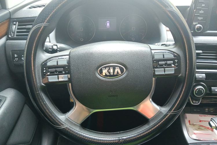 Used Kia KX7 2017 2.0L Automatic 2WD GLS 5-Seater
