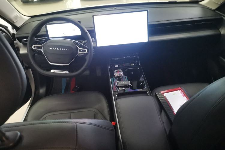 Used Wuling Xingguang 2024 Co-Creation Edition 510 Advanced Model
