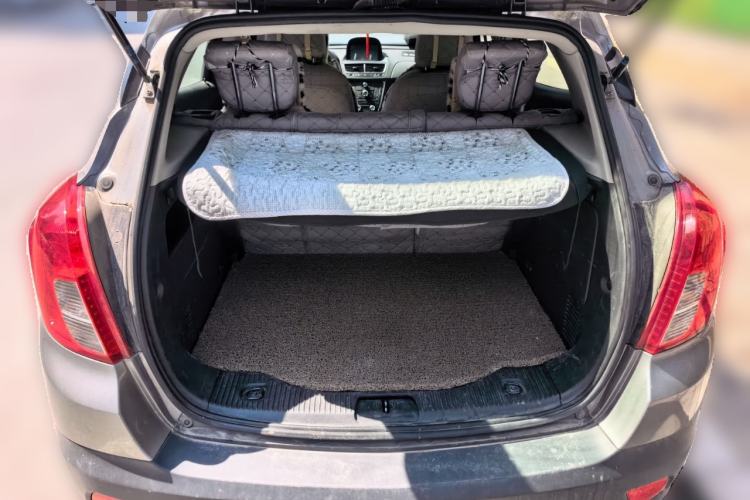 Used Buick Encore 2014 1.4T Manual Two-Wheel Drive Urban Advanced Model Trunk