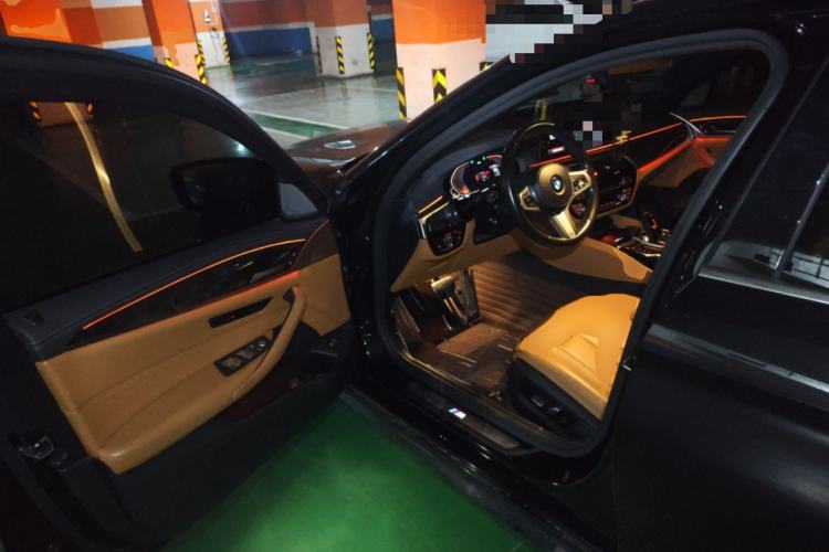 Used BMW 5 Series 2020 530Li Leading Model M Sport Package Driver Seat