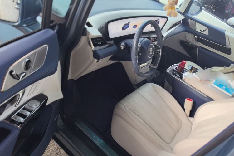 Used Buick Century 2023 2.0T Seven-Seater Yinshi Edition
