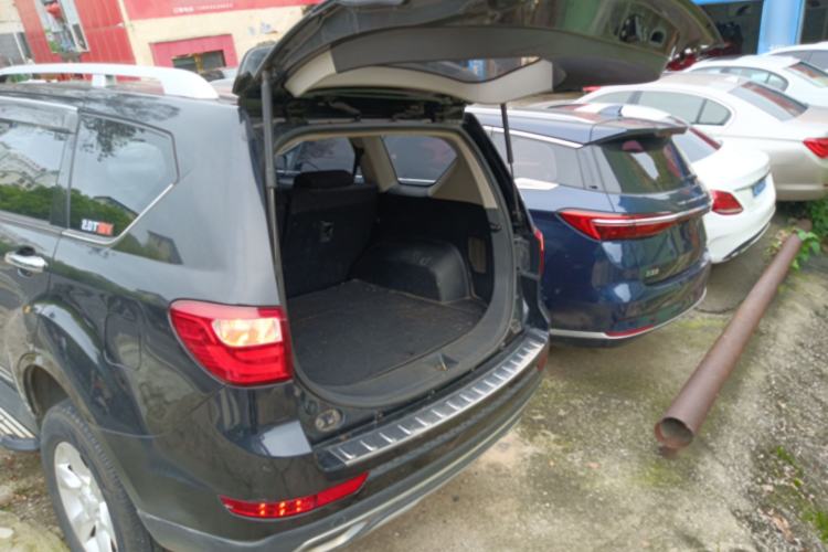 Used Land X8 2017 2.0T Gasoline 4x2 Luxury Edition Trunk