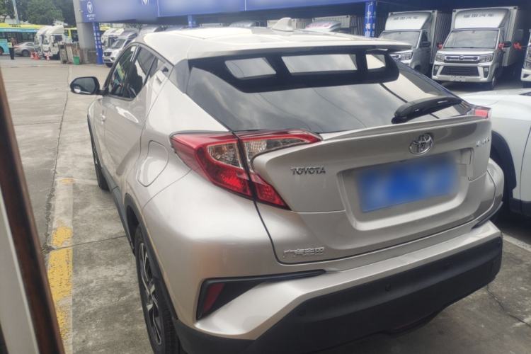 Used Toyota C-HR 2020 2.0L Leading Edition Exterior 2