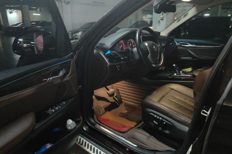 Used BMW X5 2015 xDrive28i
