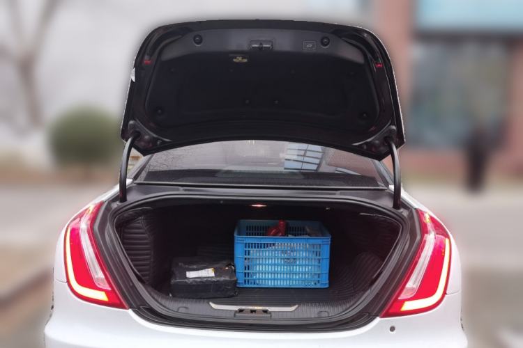 Used Jaguar XJ 2016 XJL 3.0 SC Two-Wheel-Drive Elegant Business Edition
