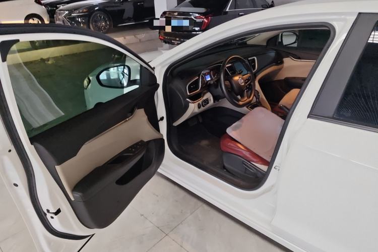 Used Buick GT 2019 15T Dual-Clutch Advanced Version China VI Standard Driver Seat