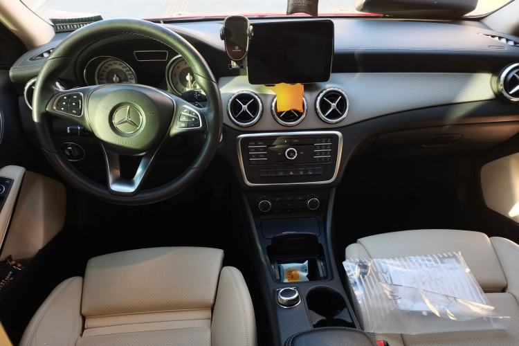 Used Mercedes-Benz GLA 2016 GLA 200 Fashion Model