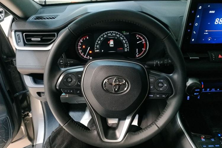 Used Toyota RAV4 2022 2.0L CVT 4x4 Style Plus Edition Steering Wheel