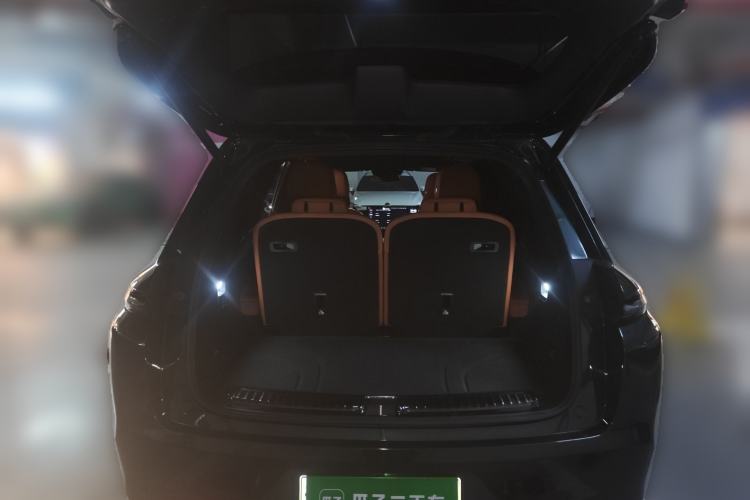 Used Li Auto L8 2023 Max model Trunk