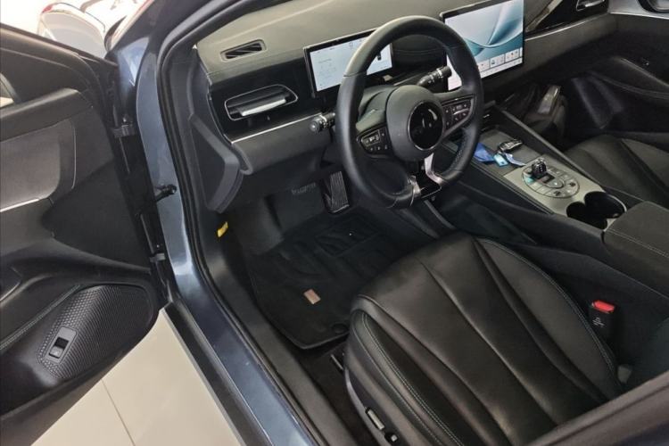 Used BYD Seal 06 New Energy 2025 DM-i Smart Drive 120KM Deluxe Model Interior 6