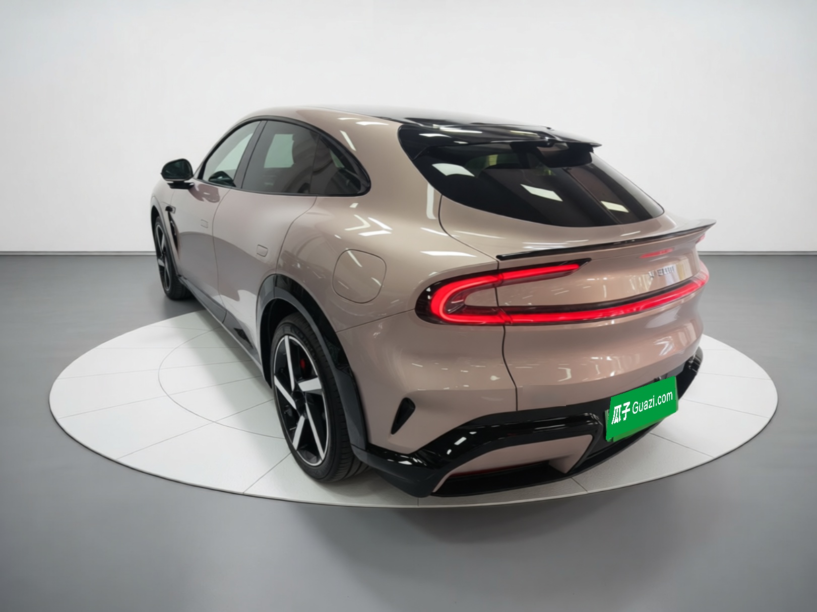Xiaomi Auto YU7 2025 Ultra-Long Range High-Performance All-Wheel-Drive Max Edition — снимка 4