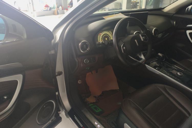 Used Wey VV7 2017 2.0T Flagship Model
