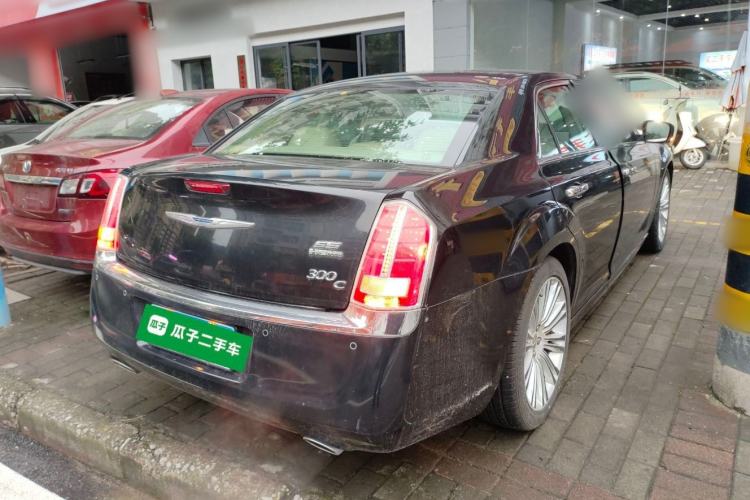 Used Chrysler 300C 2013 3.6L Luxury Edition