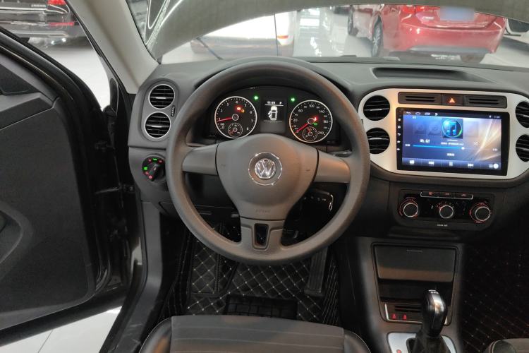 Used Volkswagen Tiguan 2016 280TSI Automatic Two-Wheel-Drive Silk Road Style Edition Steering Wheel