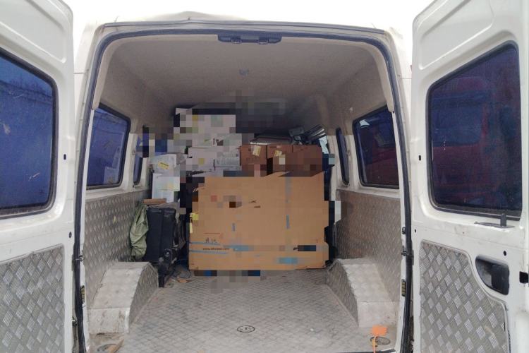 Used SAIC MAXUS Xintu V80 2023 2.0T Manual Classic Aoyuntong Long Wheelbase Mid-Height 6/7/8/9-Seater
