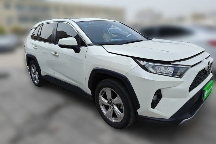 Used Toyota RAV4 2020 2.0L CVT Two-Wheel Drive Fashion Edition Front Right 45 Deg