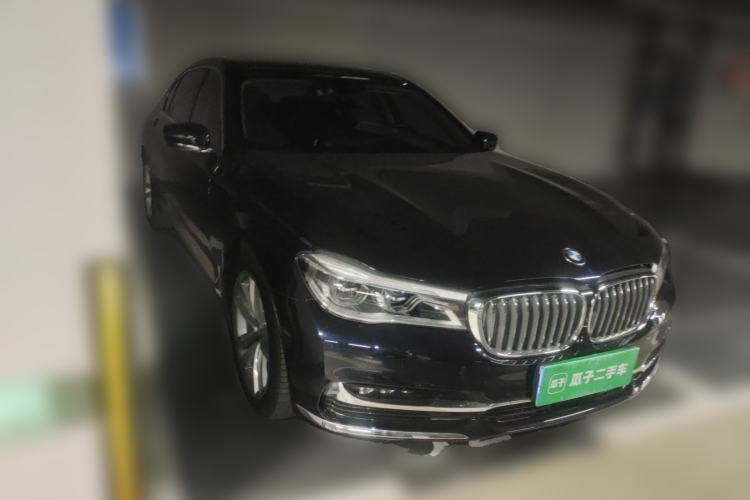Used BMW 7 Series 2018 730Li Luxury Model Excellence Package Front Right 45 Deg