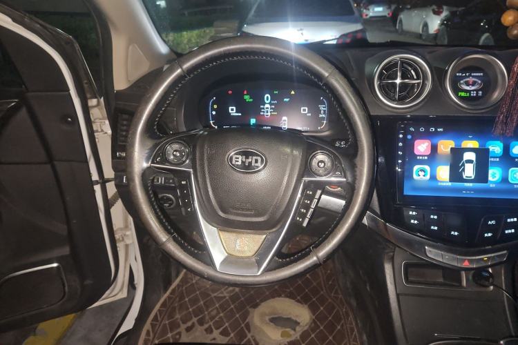 Used BYD Tang New Energy 2015 2.0T Four-Wheel-Drive Flagship Model Steering Wheel