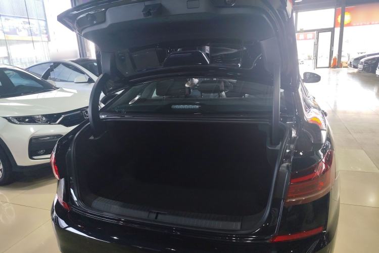 Used Volkswagen Passat 2026 Model, Outstanding 380TSI Longteng Edition Trunk