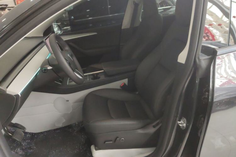 Used Tesla Model Y 2024 Rear-Wheel-Drive Version Left Front Seat