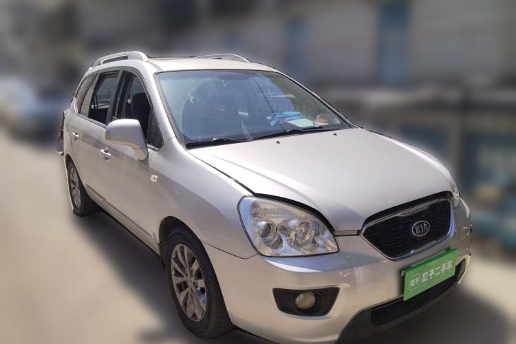 Used Kia Carens 2011 2.0L 7-Seater Automatic Standard Edition Front Right 45 Deg