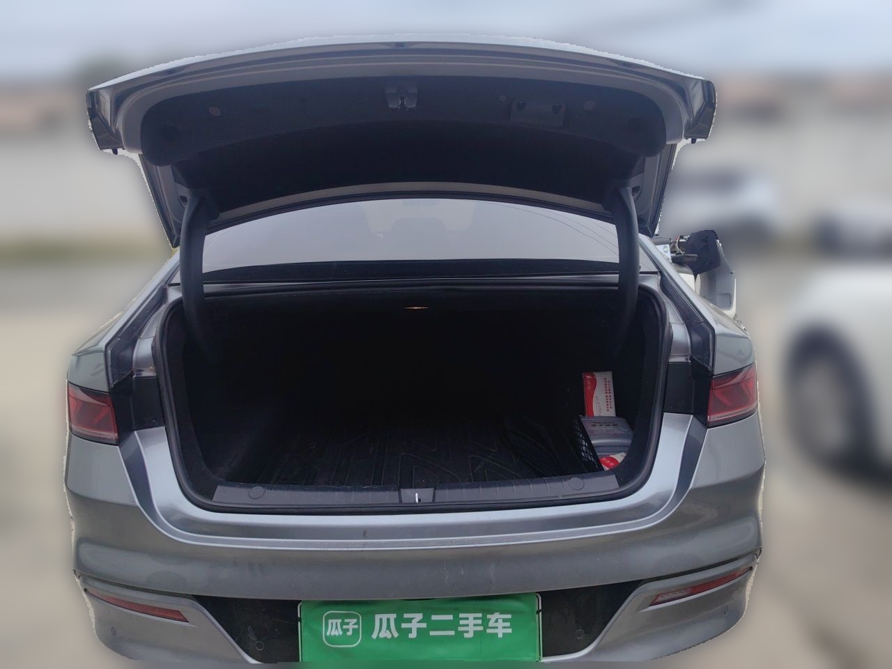BYD Qin PLUS 2024 HONOR Edition DM-i 55KM Leading Model — снимка 19