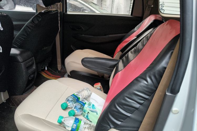 Used Wuling Hongguang 2019 1.5L S Standard Version China VI LAR Left Rear Seat