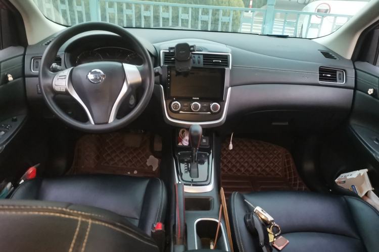 Used Nissan Tiida 2016 1.6L CVT Cool Dynamic Edition
