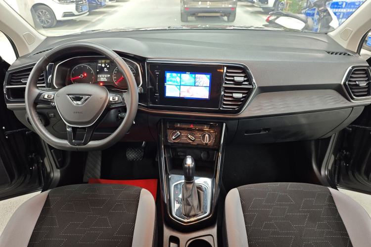 Used Jetta VS5 2022 280TSI Automatic Trendy Pro Version Interior 2