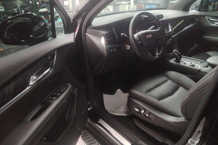 Used Cadillac XT6 2022 2.0T 7-Seater Two-Wheel Drive Luxury Version