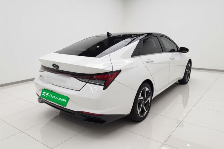 Used Hyundai Elantra 2021 1.5L CVT LUX Prestige Edition