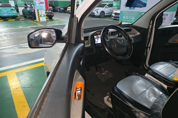 Used Wuling Hongguang MINIEV 2020 Enjoyment Model Lithium Iron Phosphate
