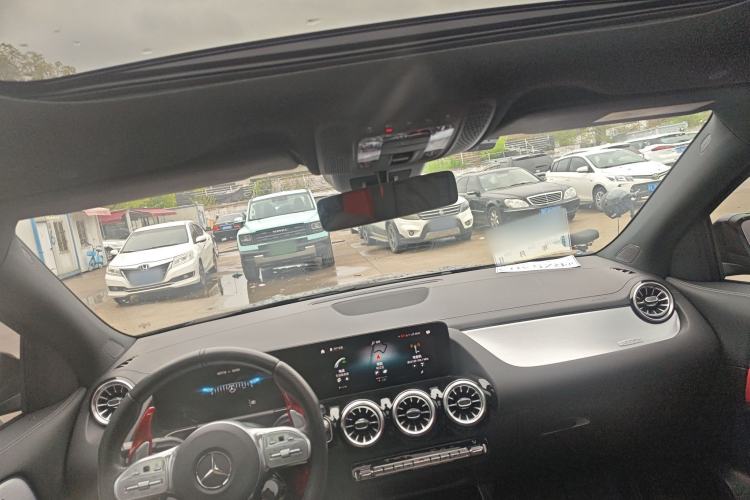 Used Mercedes-Benz GLA AMG 2022 AMG GLA 35 4MATIC Center Console