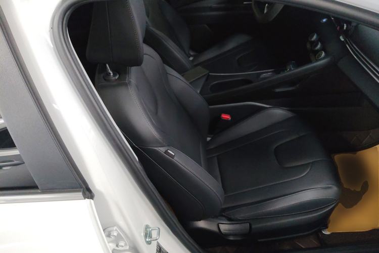 Used Hyundai Elantra 2023 1.5L CVT GLX Elite Edition Right Front Seat