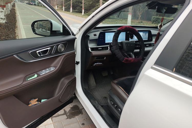 Used Chery Tiggo 8 PRO 2024 Champion Edition 290T Two-Wheel Drive Peak Version 5 Seats