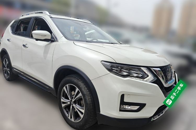 Used Nissan X-Trail 2020 2.5L XL ITS CVT 4WD Deluxe Navigation Edition Front Right 45 Deg