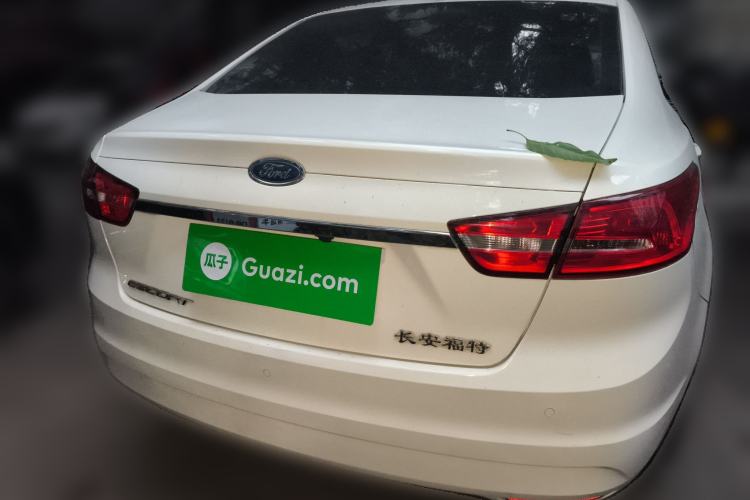 Used Ford Escort 2015 1.5L Automatic Fashion Model