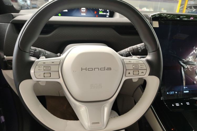 Used Honda P7 2025 Four-Wheel Drive Long-Range Max Steering Wheel