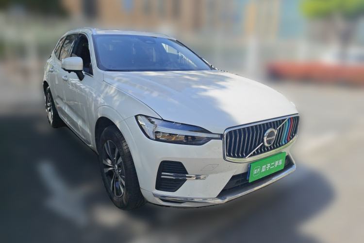 Used Volvo XC60 2023 B5 4x4 Smart Luxury Edition