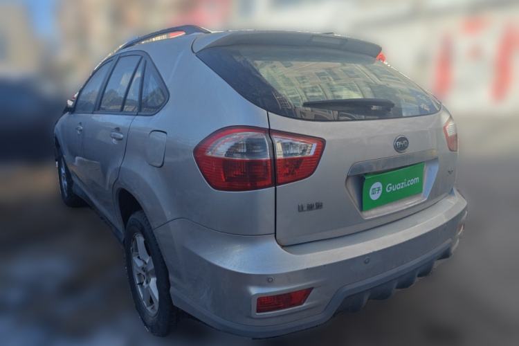 Used BYD S6 2011 2.4L Automatic Luxury Edition
