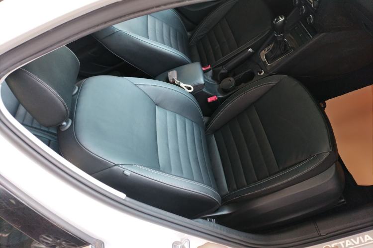 Used Skoda Octavia 2016 1.6L Automatic Smart Drive Edition
