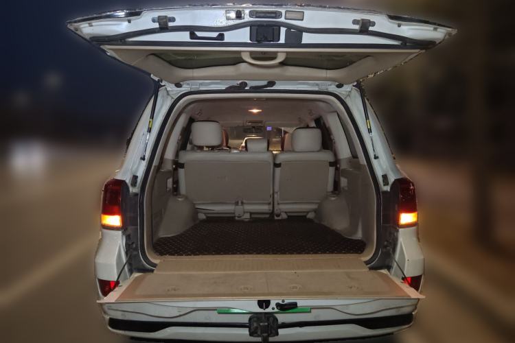 Used Toyota Land Cruiser 2014 4.0L Automatic Parallel Import Version 5 Seats
