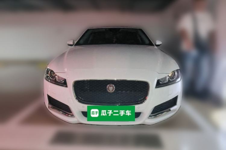 Used Jaguar XF 2016 XF 2.0T Two-Wheel-Drive Luxury Edition Front