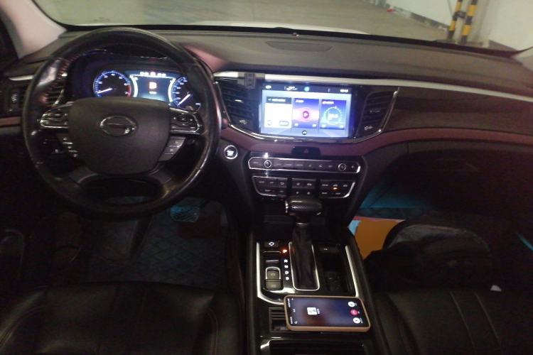 Used GAC Trumpchi GS8 2017 320T Two-Wheel Drive Luxury Smart Connectivity Version (7 Seats)